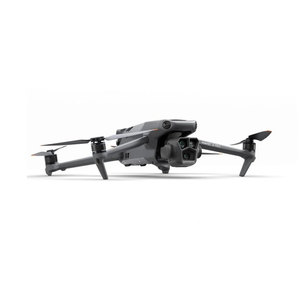 DJI Mavic 3 Pro Fly More Combo (DJI RC) - фото 4