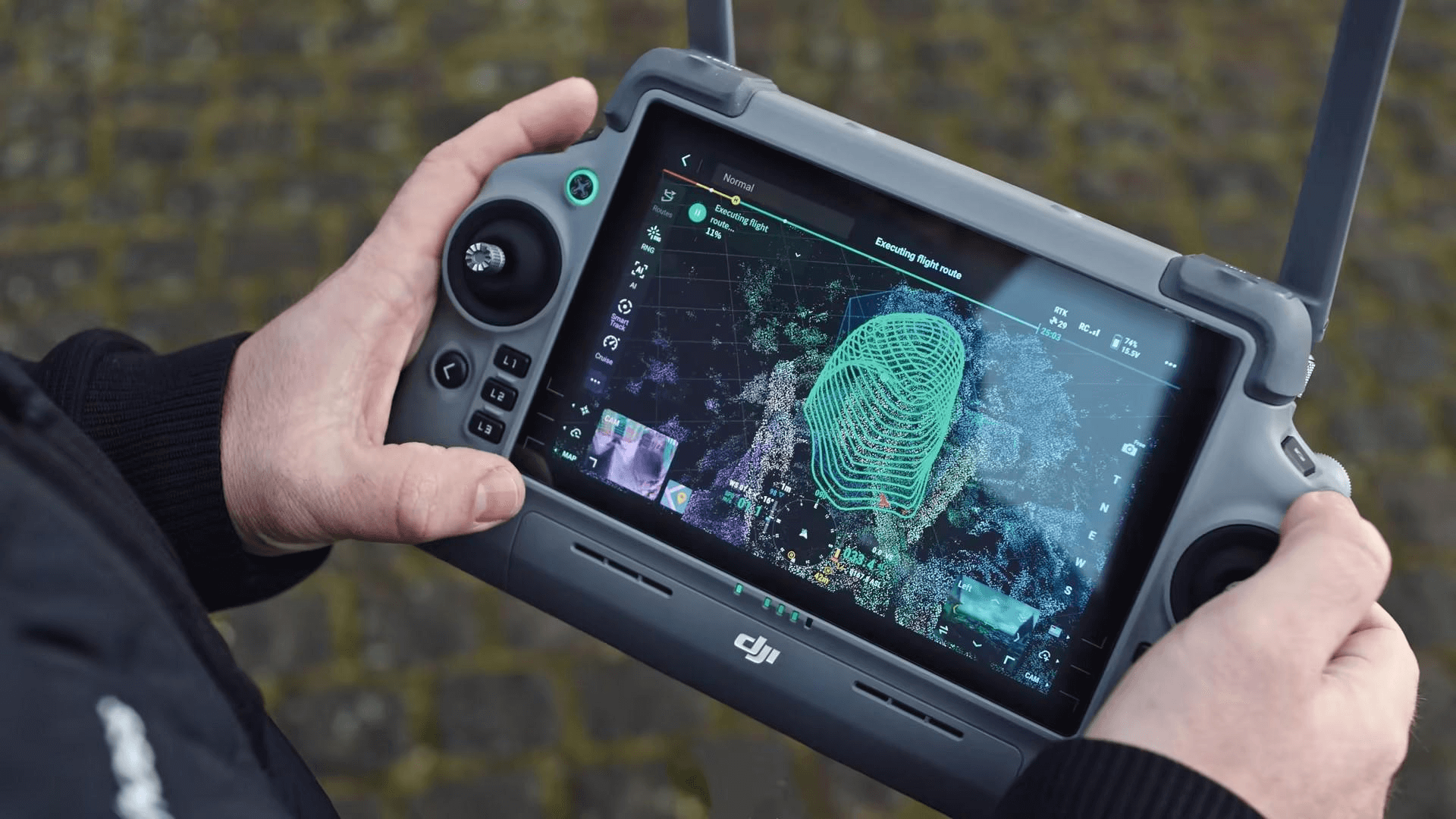 Пульт управления DJI RC Plus со встроенным экраном для промышленных дронов DJI